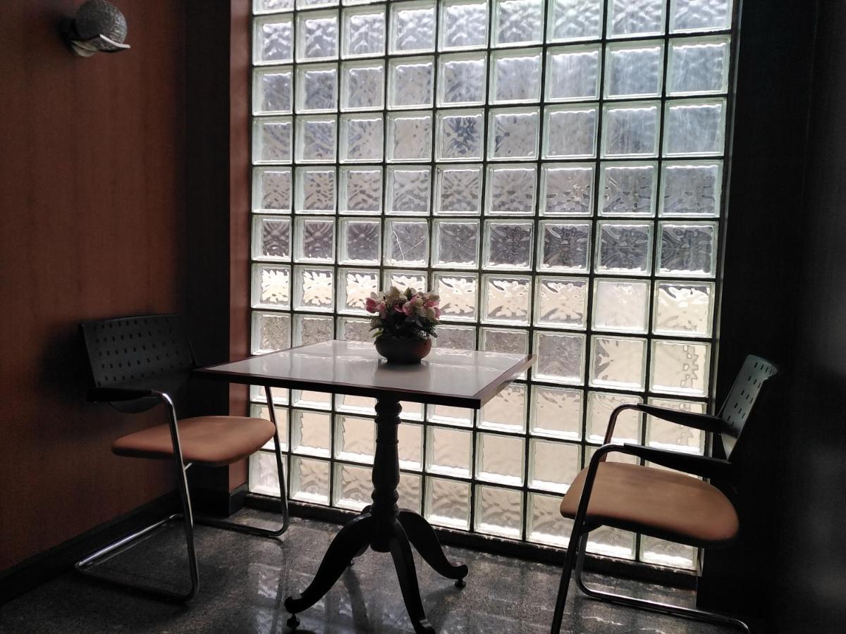 Interchange Tower Serviced Apartment - Sha Extra Plus Bangkok Exterior photo
